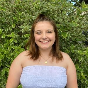 Meet your Posher, Madalynn